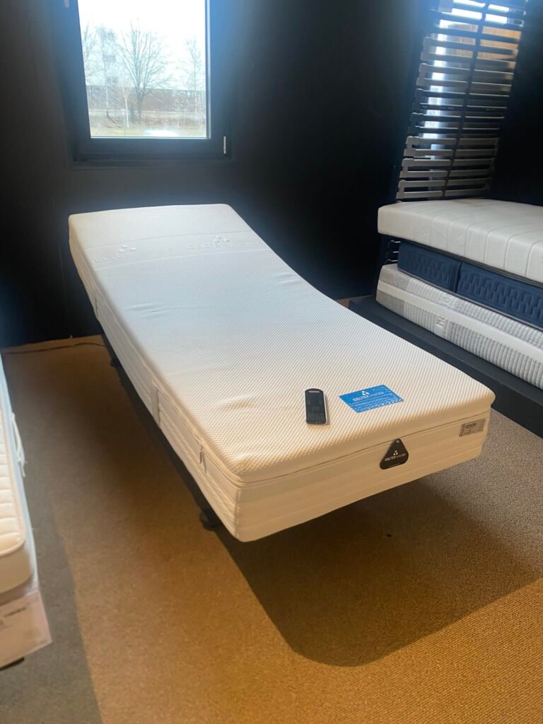 Swissflex elektrische lattenbodem nu € 1795,-